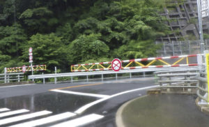 通行規制用遮断機　手動式遮断機